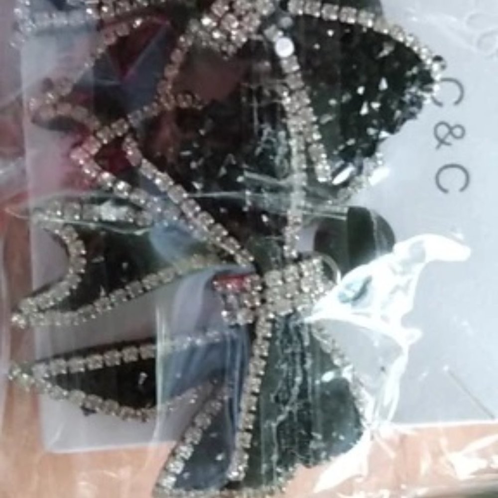 Earrings - Picture 4 of 4
